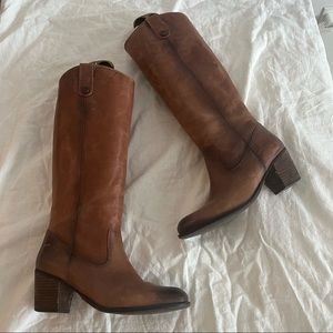 Vince Camuto Brown Leather Factory Distressed Western Style Heeled Boot Size 9